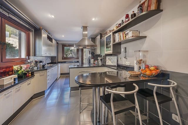 6 Zimmer Villa zu verkaufen in Pollensa / Pollença mit Pool Garage - 3.900.000 € (Ref: 9836432)