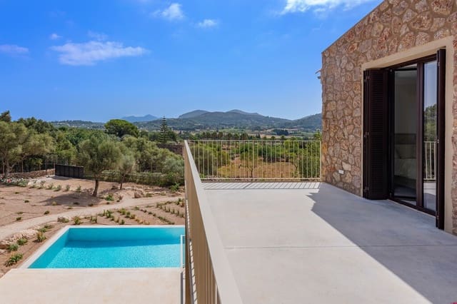 4 soveværelse Villa til salg i Alcúdia med swimmingpool garage - € 3.500.000 (Ref: 9866897)