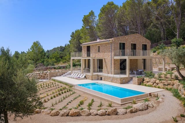 4 soveværelse Villa til salg i Alcúdia med swimmingpool garage - € 3.500.000 (Ref: 9866897)