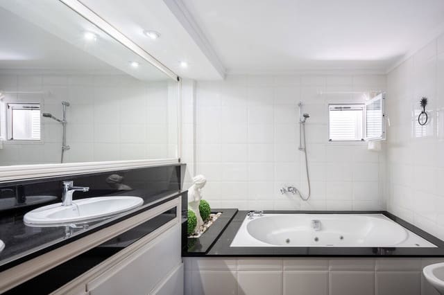 4 sovrum Villa till salu i Alcúdia med garage - 2 980 000 € (Ref: 9875998)