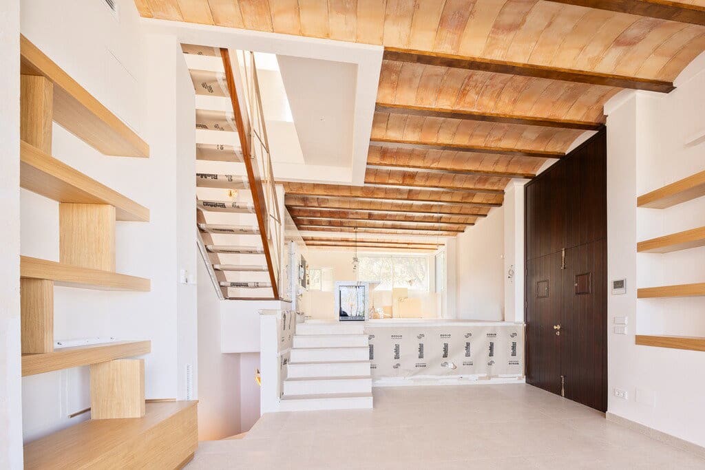 4 bedroom Villa for sale in Alcudia with garage - € 3,980,000 (Ref: 9880792)