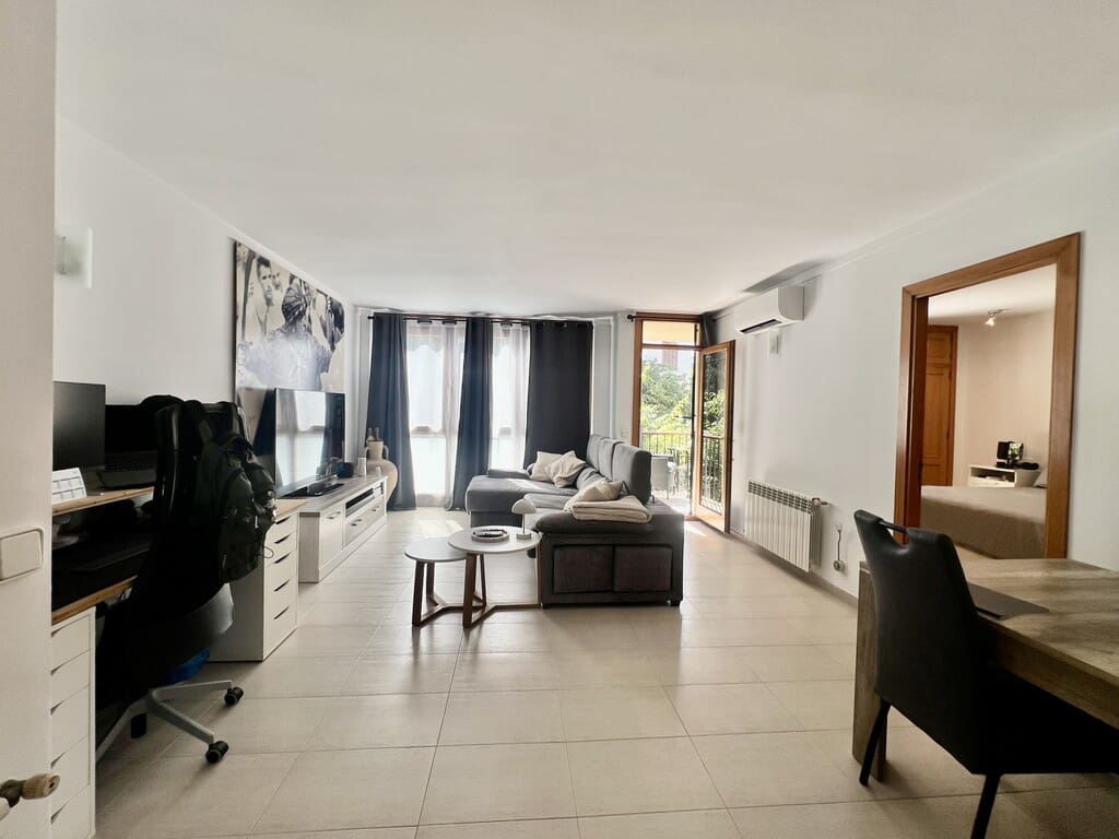 3 bedroom Apartment for sale in Pollensa / Pollenca with garage - € 415,000 (Ref: 9924340)