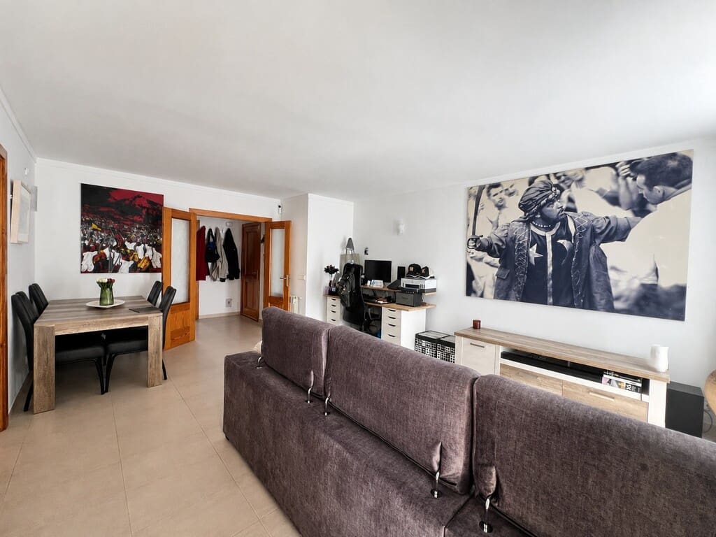 3 bedroom Apartment for sale in Pollensa / Pollenca with garage - € 415,000 (Ref: 9924340)