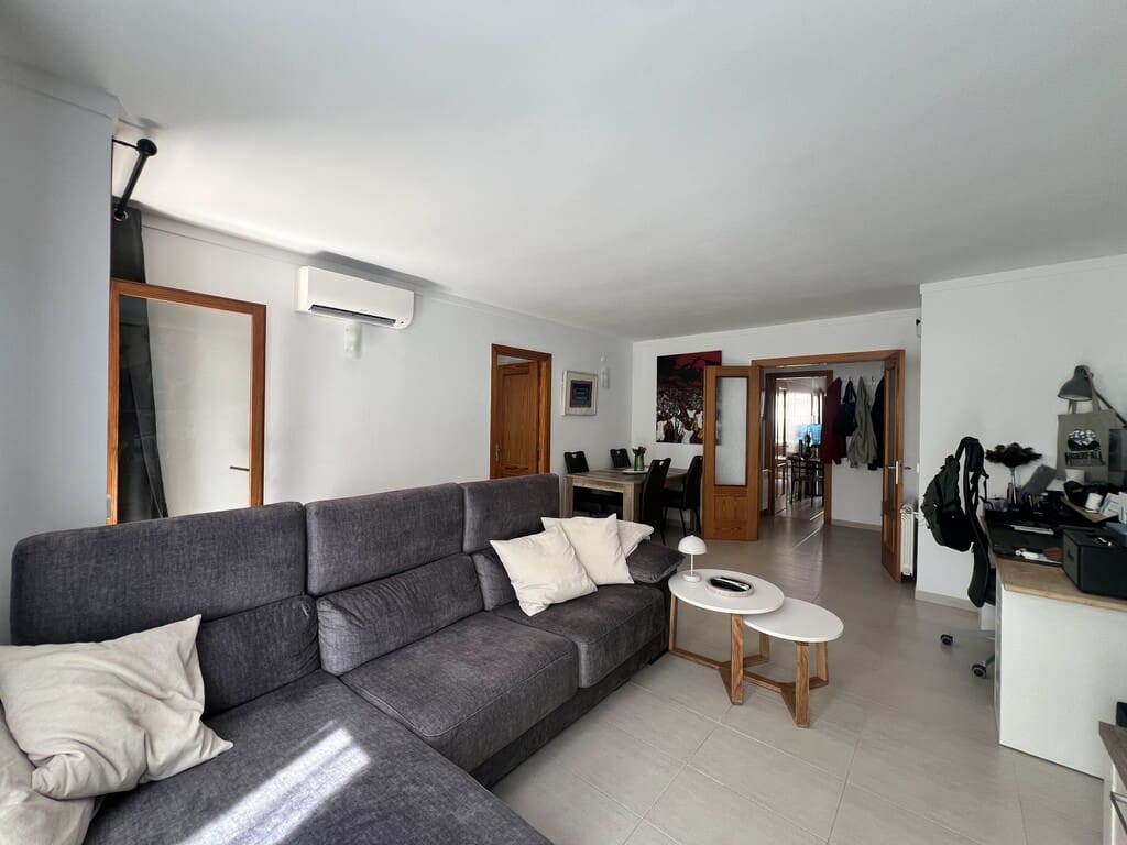 3 bedroom Apartment for sale in Pollensa / Pollenca with garage - € 415,000 (Ref: 9924340)