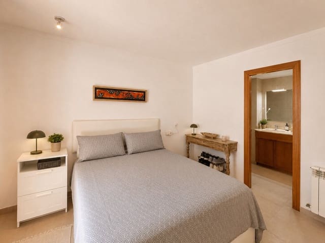 3 bedroom Apartment for sale in Port de Pollença, Pollensa / Pollença with garage - € 380,000 (Ref: 9924340)