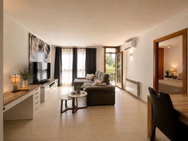 3 bedroom Apartment for sale in Port de Pollença, Pollensa / Pollença with garage - € 380,000 (Ref: 9924340)