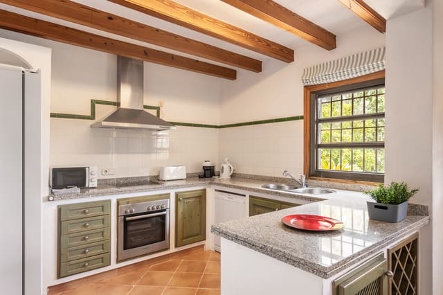 3 soveværelse Villa til salg i Pollensa / Pollença med swimmingpool - € 1.800.000 (Ref: 9949477)