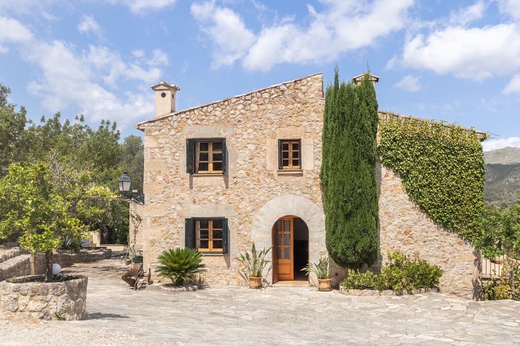 3 soveværelse Villa til salg i Pollensa / Pollenca med swimmingpool - € 1.800.000 (Ref: 9949477)