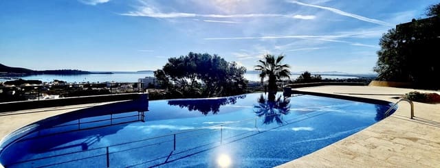 4 soveværelse Lejlighed til salg i Port de Pollença, Pollensa / Pollença med swimmingpool - € 1.485.000 (Ref: 9986588)