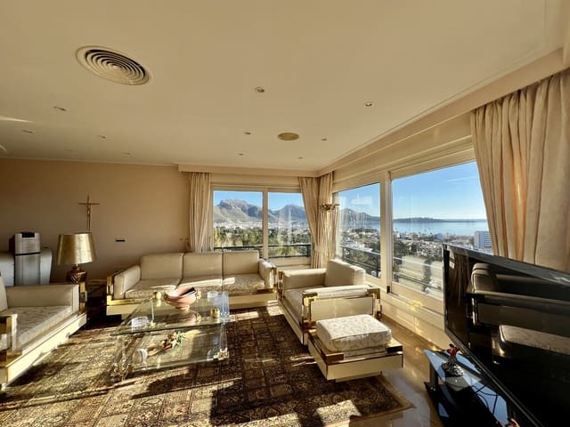 4 soveværelse Lejlighed til salg i Port de Pollença, Pollensa / Pollença med swimmingpool - € 1.485.000 (Ref: 9986588)