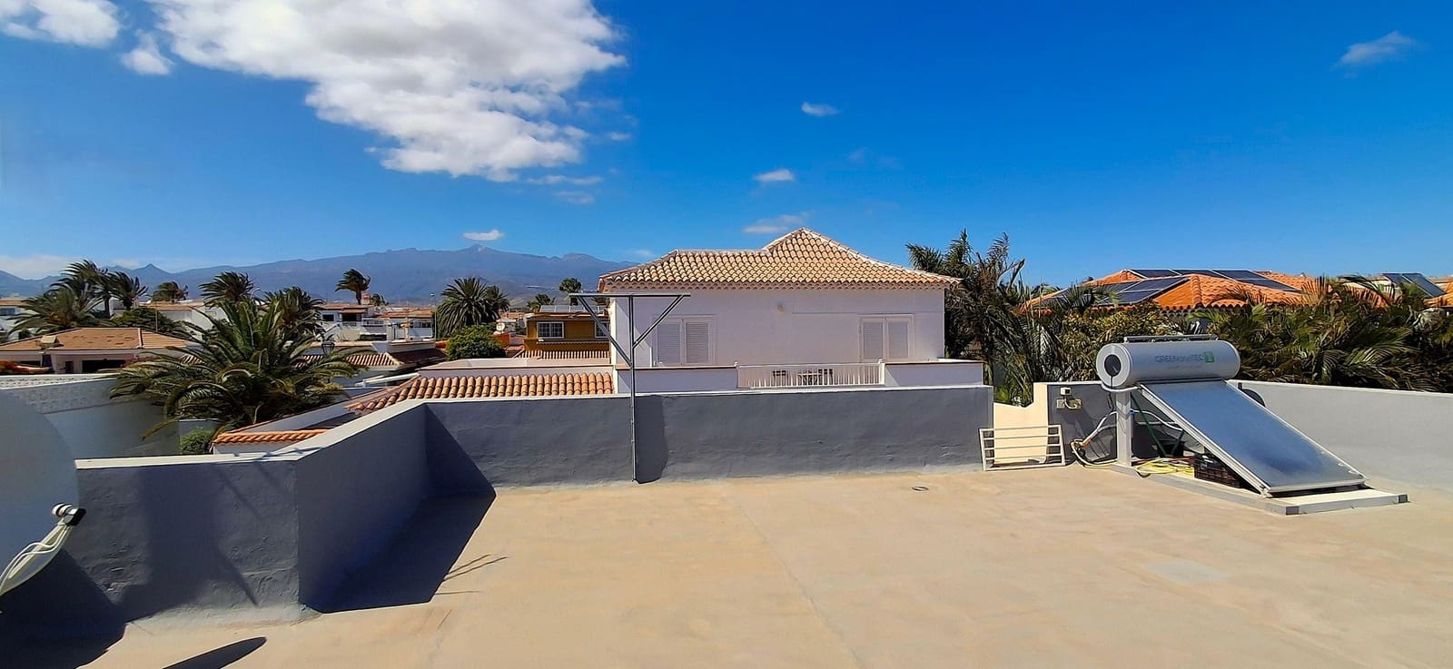 3 soveværelse Villa til salg i Costa del Silencio med swimmingpool garage - € 639.000 (Ref: 9985756)