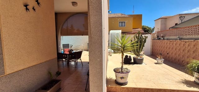 3 soveværelse Villa til salg i Costa del Silencio, Arona med swimmingpool garage - € 639.000 (Ref: 9985756)