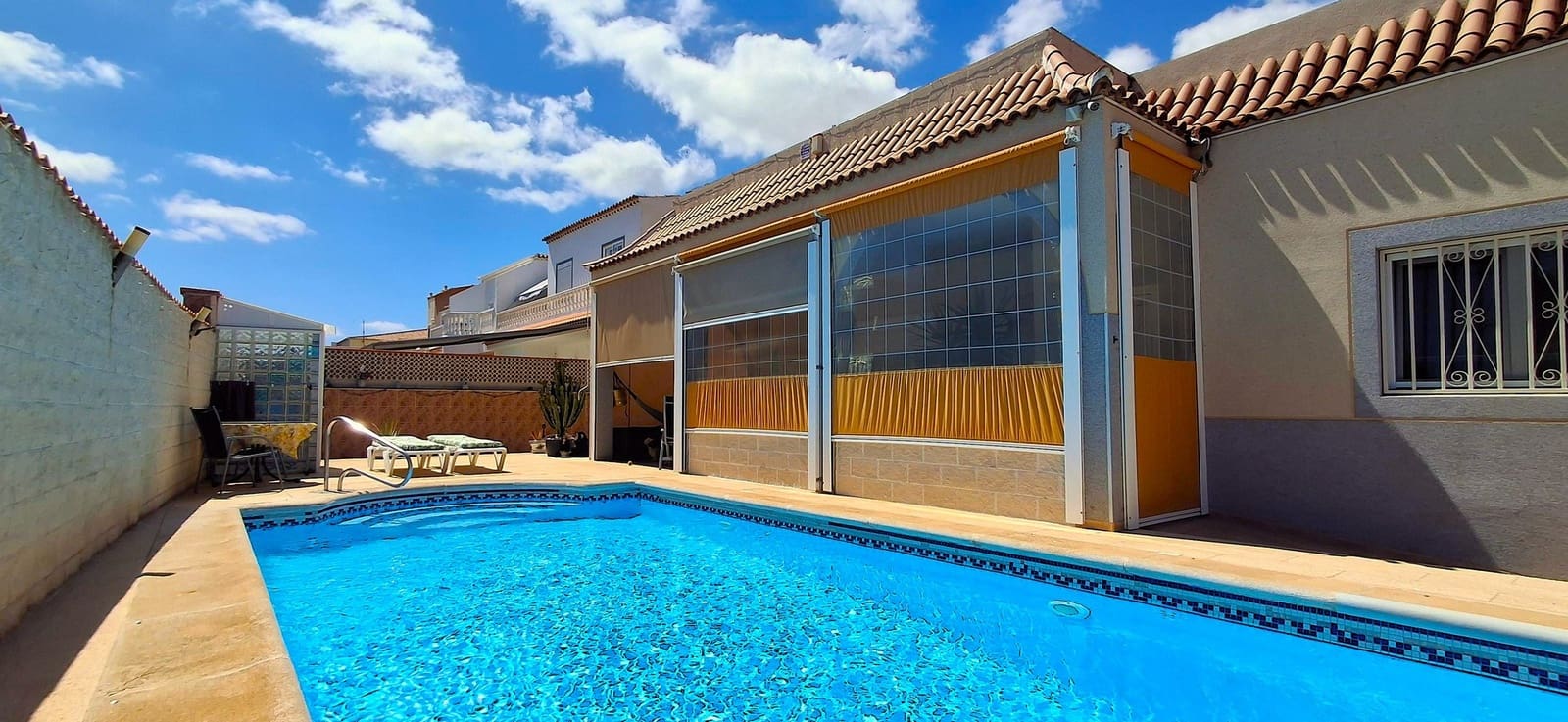 3 soveværelse Villa til salg i Costa del Silencio med swimmingpool garage - € 639.000 (Ref: 9985756)