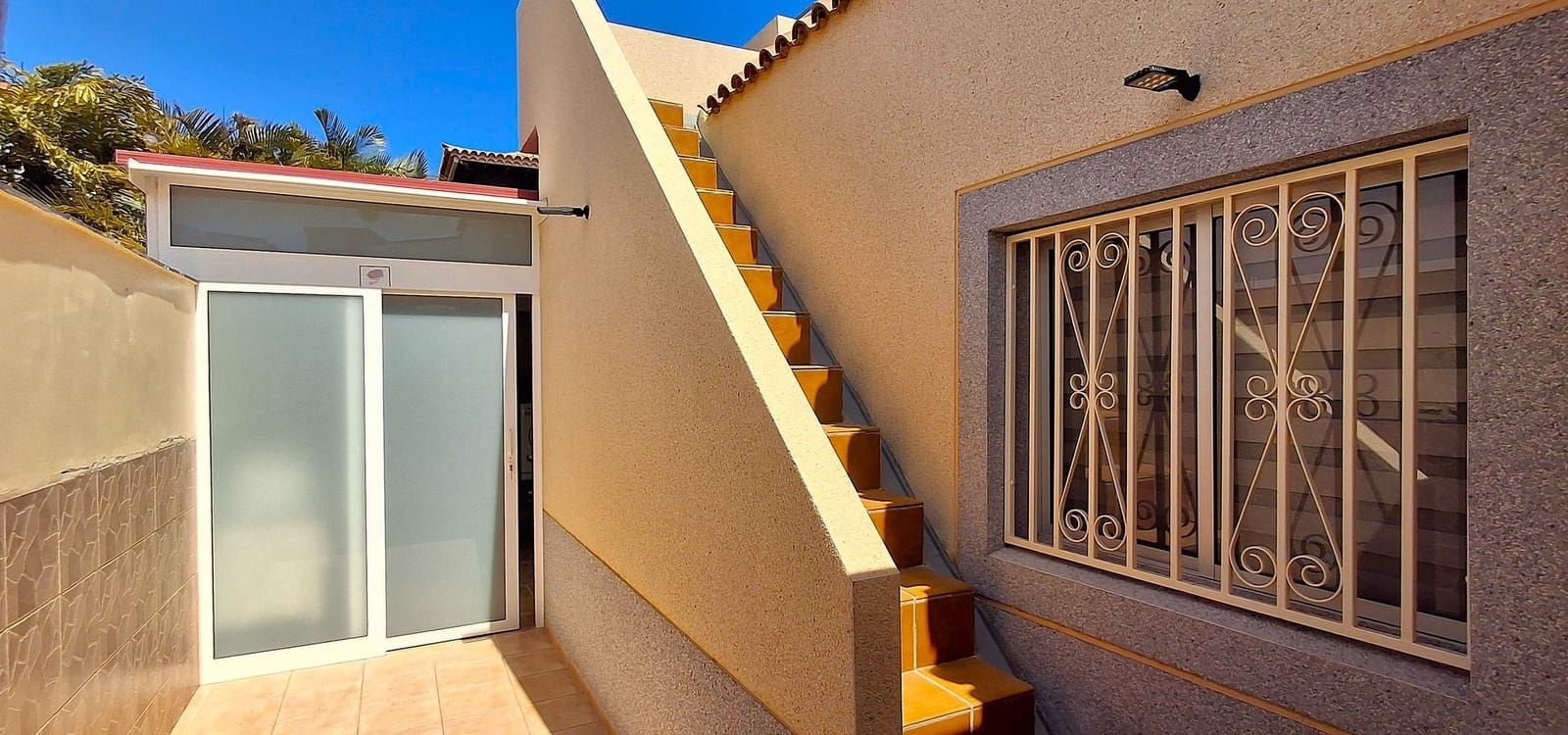 3 soveværelse Villa til salg i Costa del Silencio med swimmingpool garage - € 639.000 (Ref: 9985756)
