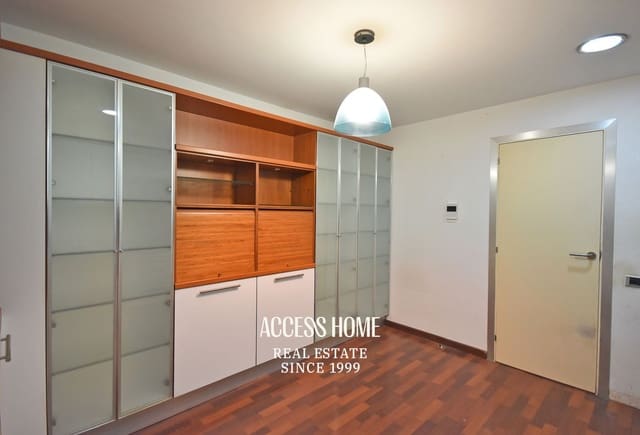 4 sovrum Lägenhet till salu i Barcelona stad med garage - 775 000 € (Ref: 10044157)
