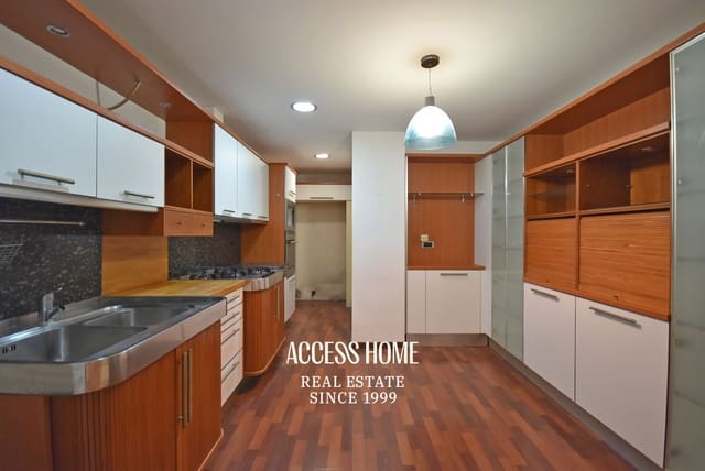 4 sovrum Lägenhet till salu i Barcelona stad med garage - 775 000 € (Ref: 10044157)