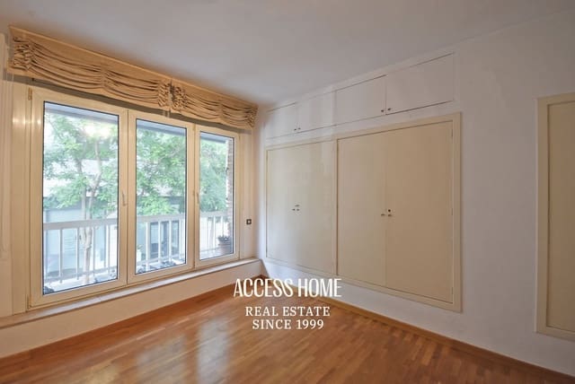 4 sovrum Lägenhet till salu i Barcelona stad med garage - 775 000 € (Ref: 10044157)