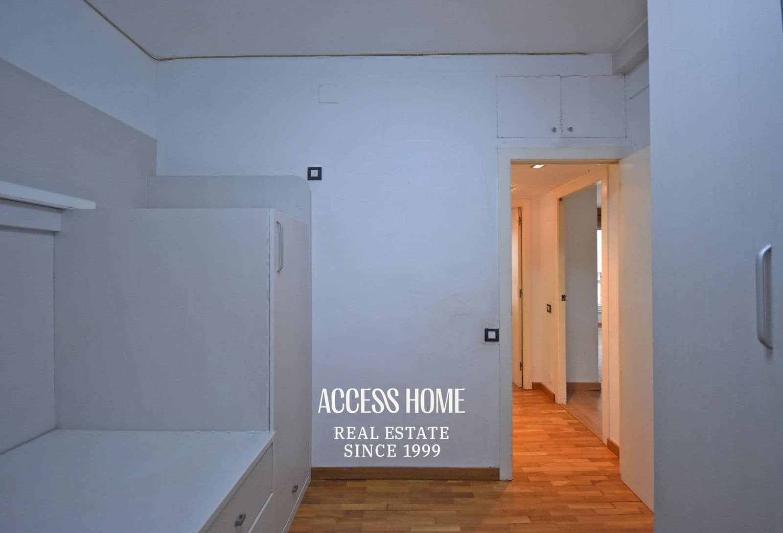 4 sovrum Lägenhet till salu i Barcelona stad med garage - 775 000 € (Ref: 10044157)