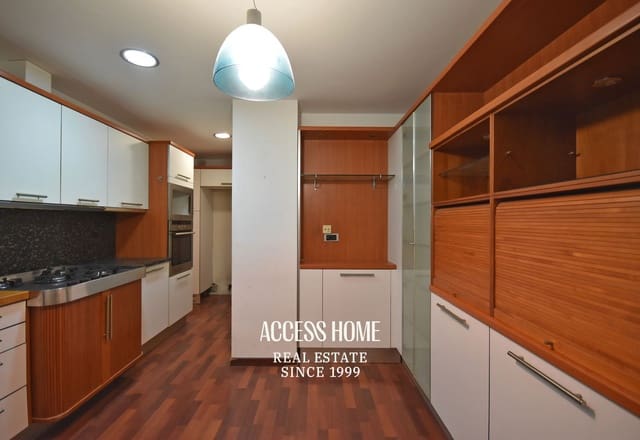 4 sovrum Lägenhet till salu i Barcelona stad med garage - 775 000 € (Ref: 10044157)