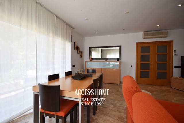 4 sovrum Villa till salu i Premià de Dalt med garage - 750 000 € (Ref: 10054343)