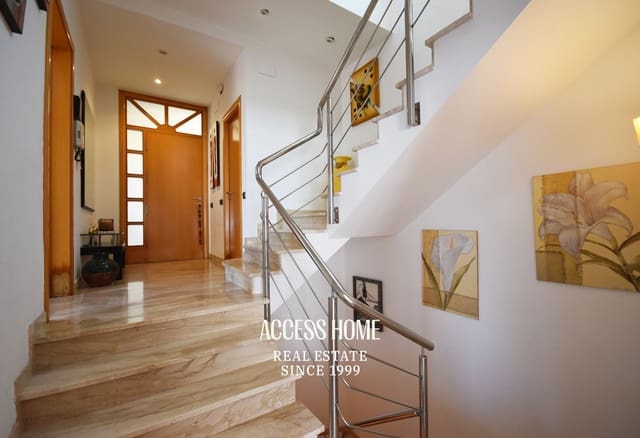 4 sovrum Villa till salu i Premià de Dalt med garage - 750 000 € (Ref: 10054343)