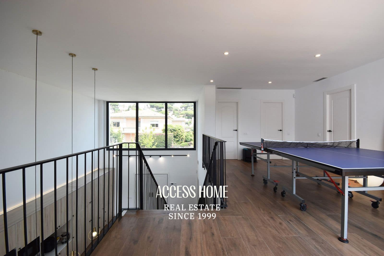 6 soverom Villa til salgs i Premia de Dalt med svømmebasseng garasje - € 1 350 000 (Ref: 10057694)