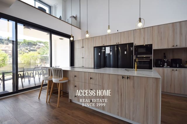 6 soverom Villa til salgs i Premià de Dalt med svømmebasseng garasje - € 1 350 000 (Ref: 10057694)