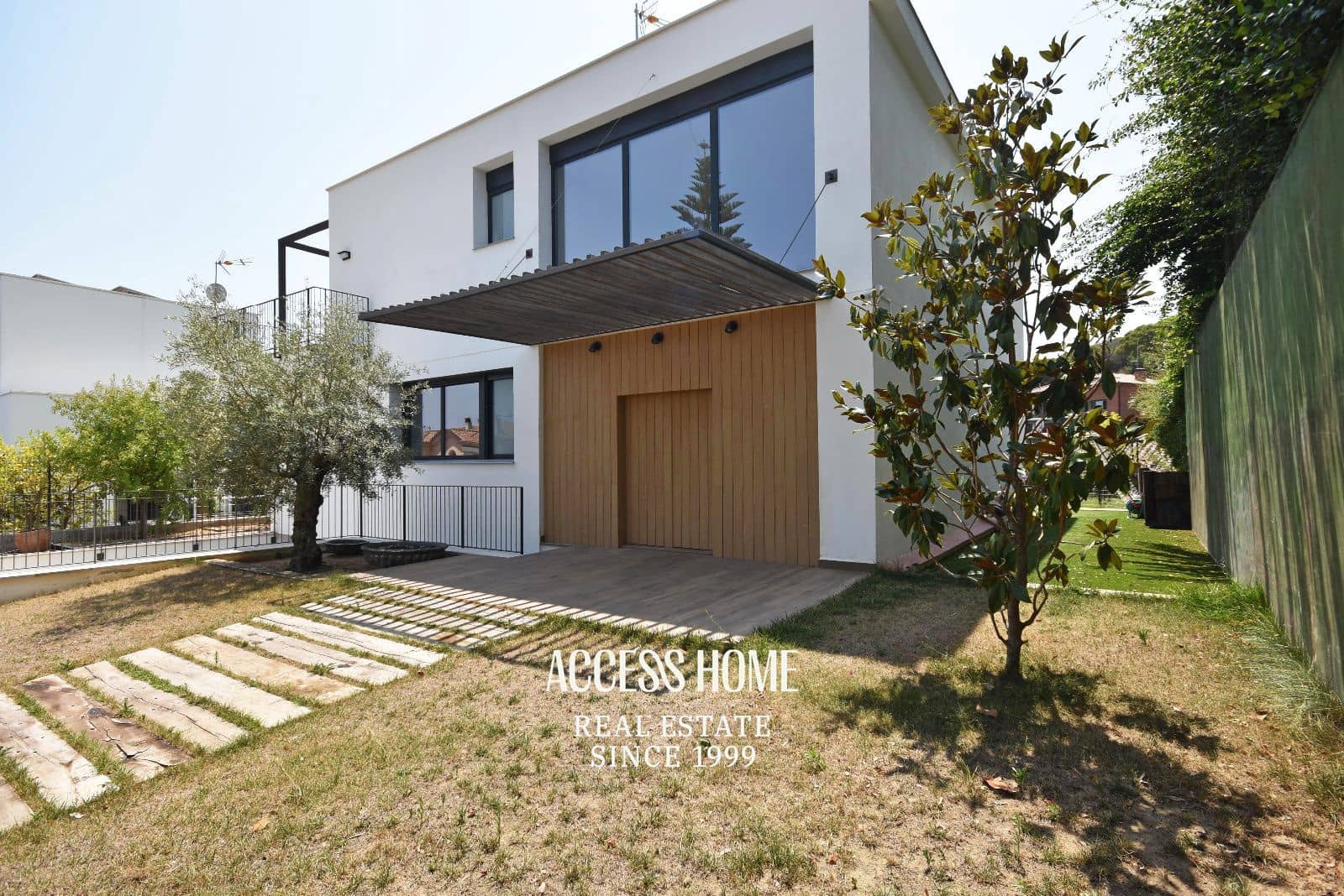 6 soverom Villa til salgs i Premia de Dalt med svømmebasseng garasje - € 1 350 000 (Ref: 10057694)