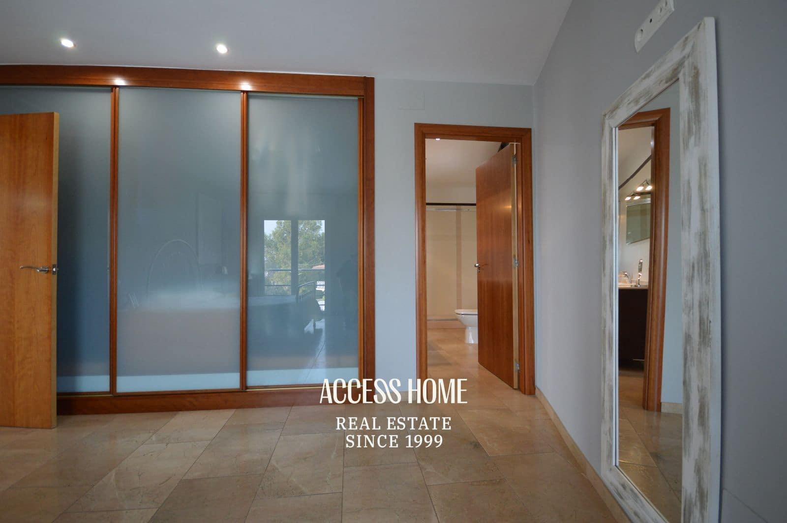 Chalet de 5 habitaciones en Premià de Dalt en venta con garaje - 685.000 € (Ref: 10062940)