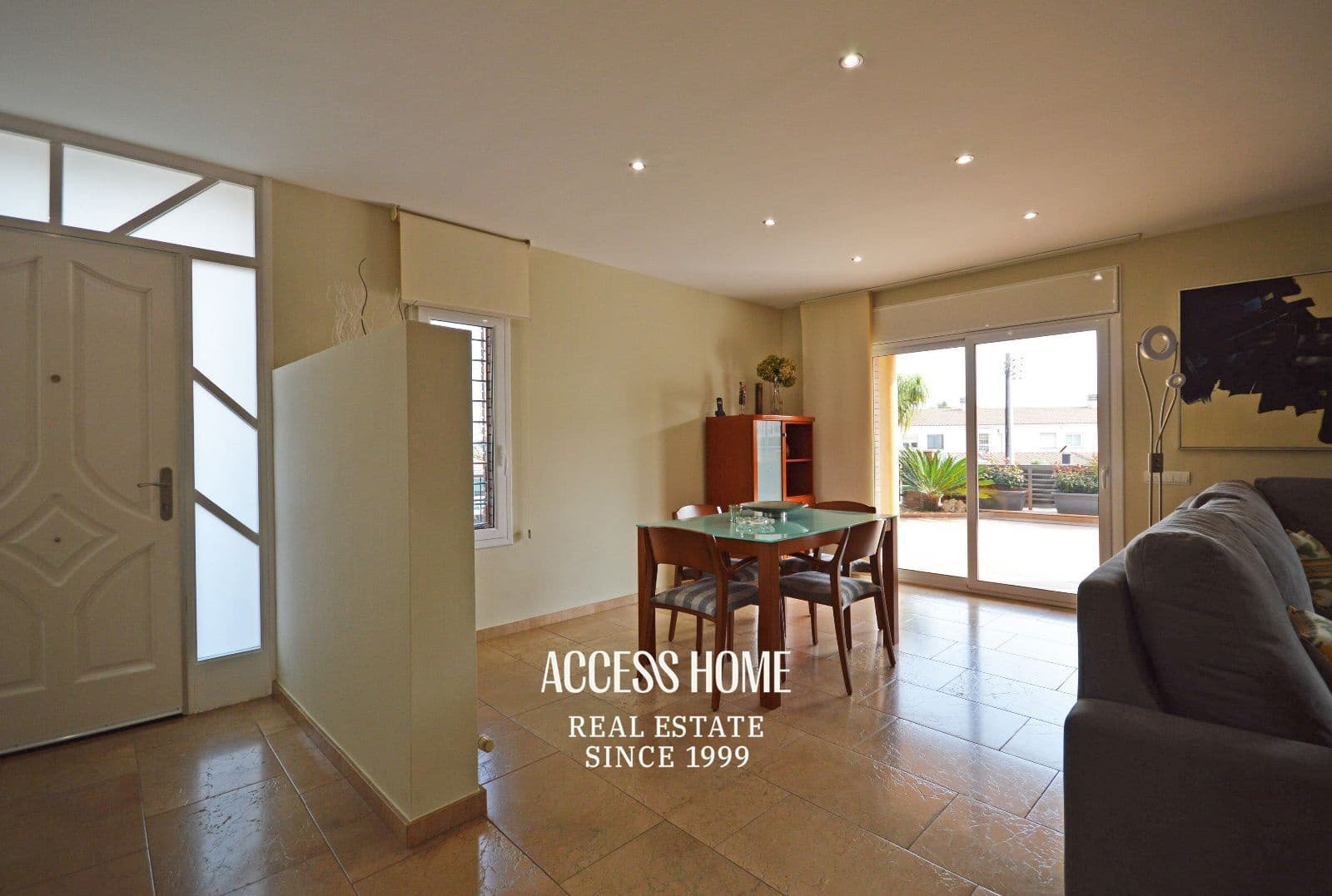 Chalet de 5 habitaciones en Premià de Dalt en venta con garaje - 685.000 € (Ref: 10062940)