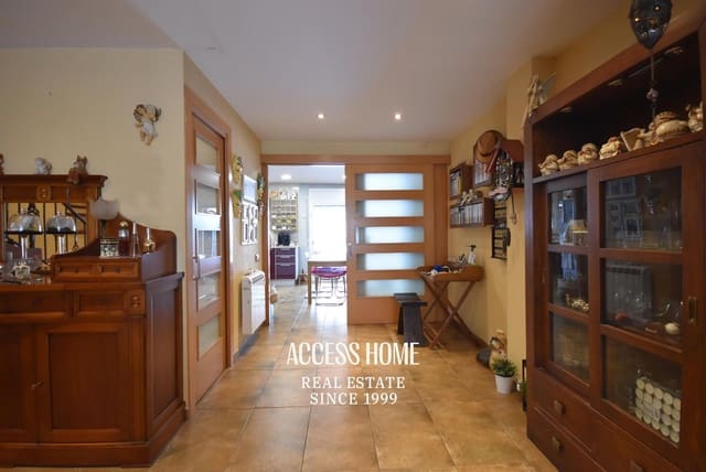 4 chambre Maison de Ville à vendre à Premià de Mar avec piscine garage - 599 900 € (Ref: 10088520)
