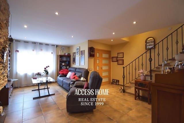 4 chambre Maison de Ville à vendre à Premià de Mar avec piscine garage - 599 900 € (Ref: 10088520)