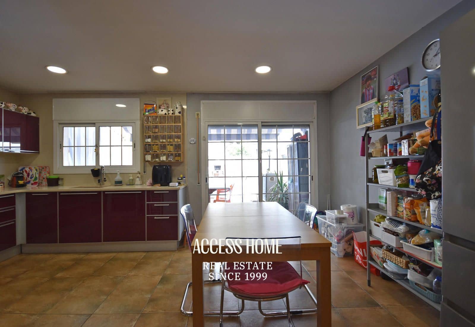 4 chambre Maison de Ville à vendre à Premia de Mar avec piscine garage - 599 900 € (Ref: 10088520)