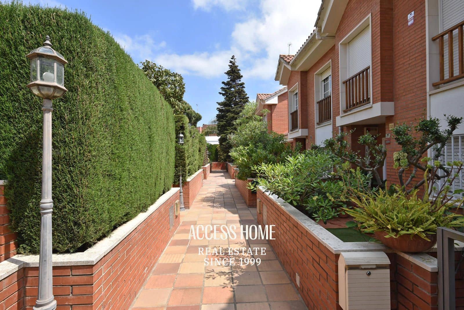 4 chambre Maison de Ville à vendre à Premia de Mar avec piscine garage - 599 900 € (Ref: 10088520)