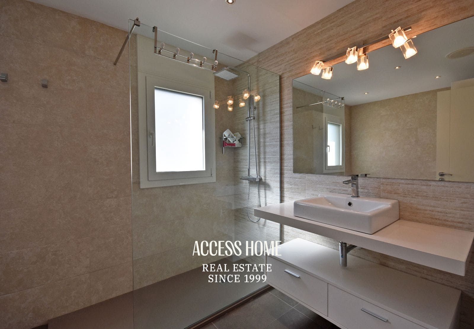 4 Zimmer Villa zu verkaufen in Cabrera de Mar mit Pool Garage - 890.000 € (Ref: 10095754)