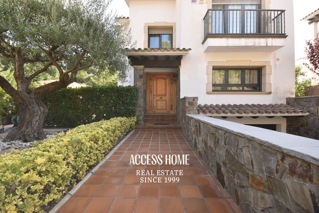 4 Zimmer Villa zu verkaufen in Cabrera de Mar mit Pool Garage - 890.000 € (Ref: 10095754)