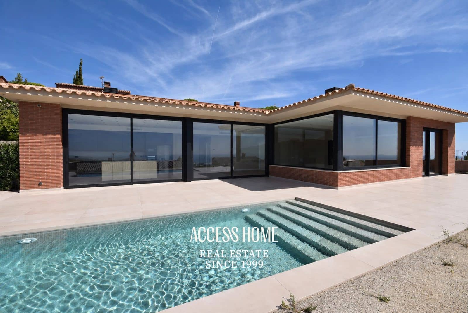 5 soverom Villa til salgs i Sant Vicenc de Montalt med svømmebasseng garasje - € 1 750 000 (Ref: 10101398)