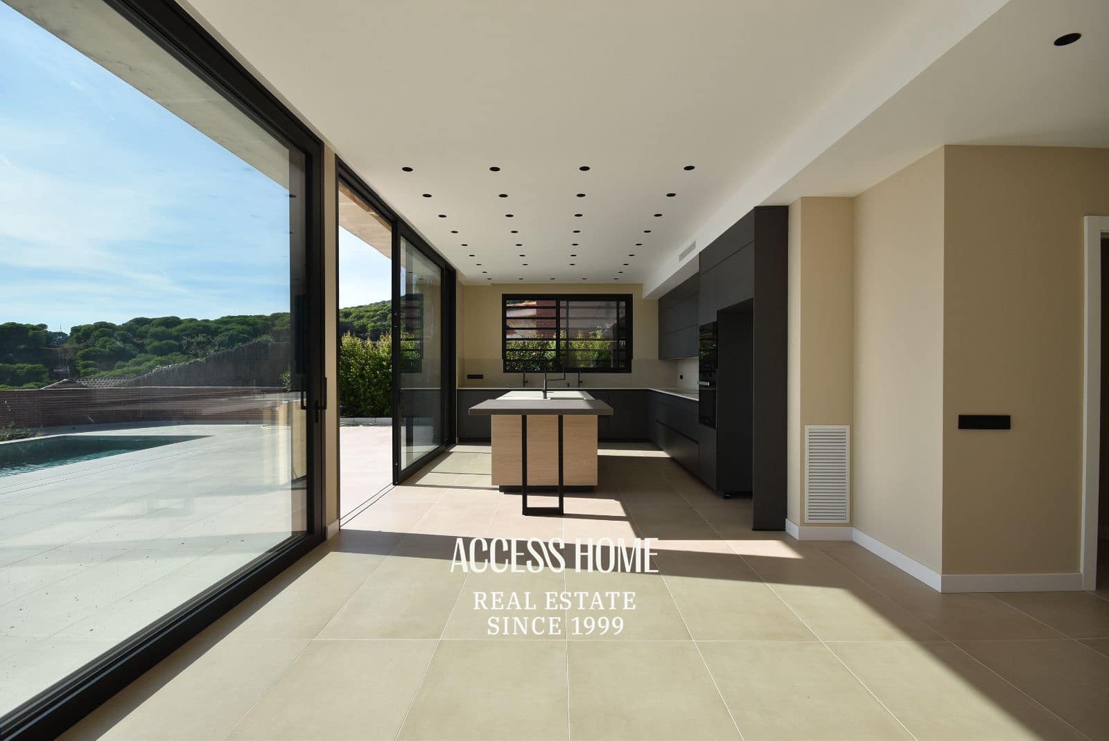 5 soverom Villa til salgs i Sant Vicenc de Montalt med svømmebasseng garasje - € 1 750 000 (Ref: 10101398)