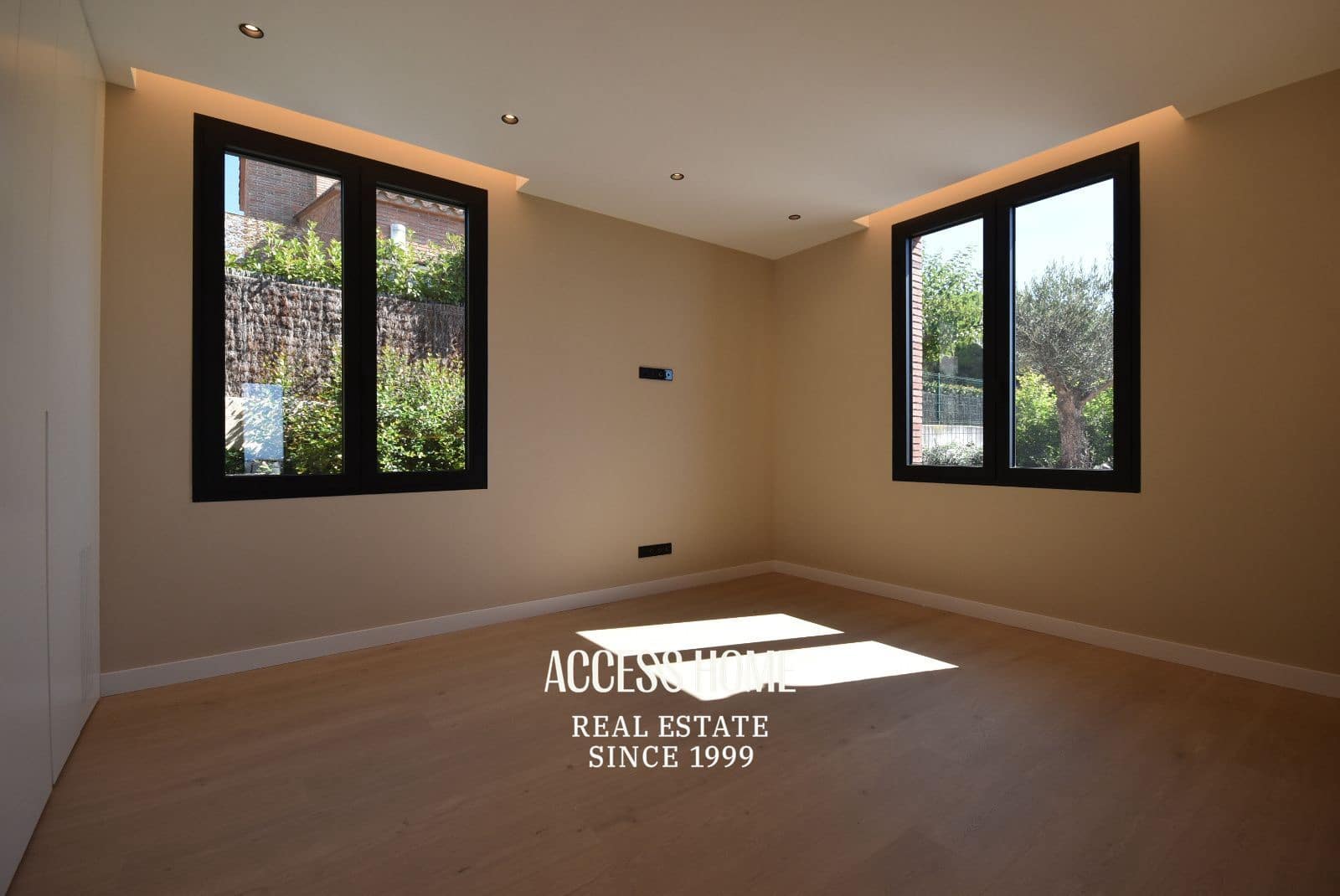 5 soverom Villa til salgs i Sant Vicenc de Montalt med svømmebasseng garasje - € 1 750 000 (Ref: 10101398)