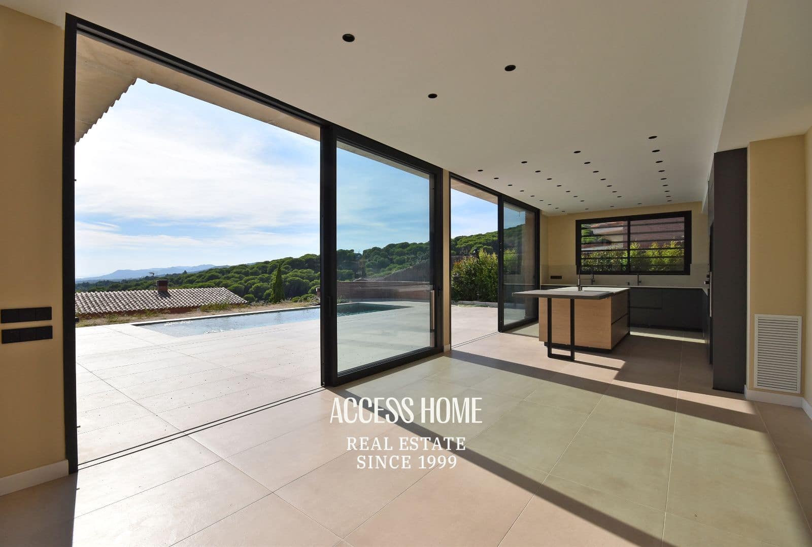 5 soverom Villa til salgs i Sant Vicenc de Montalt med svømmebasseng garasje - € 1 750 000 (Ref: 10101398)