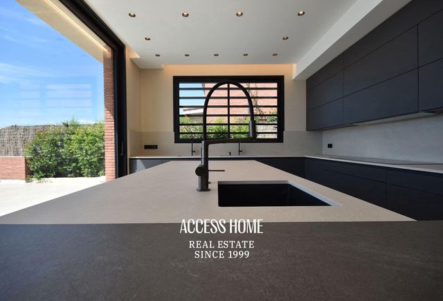 5 soveværelse Villa til salg i Sant Vicenç de Montalt med swimmingpool garage - € 1.750.000 (Ref: 10101398)