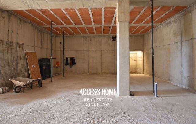5 Zimmer Villa zu verkaufen in Sant Vicenç de Montalt mit Pool Garage - 750.000 € (Ref: 10114648)