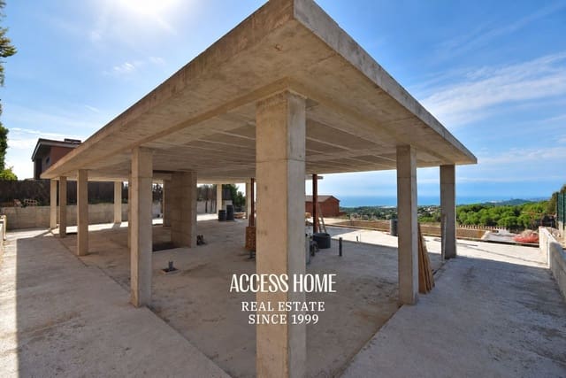 5 Zimmer Villa zu verkaufen in Sant Vicenç de Montalt mit Pool Garage - 750.000 € (Ref: 10114648)