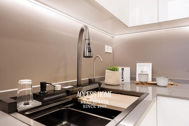3 bedroom Flat for sale in Barcelona city - € 813,520 (Ref: 10138882)