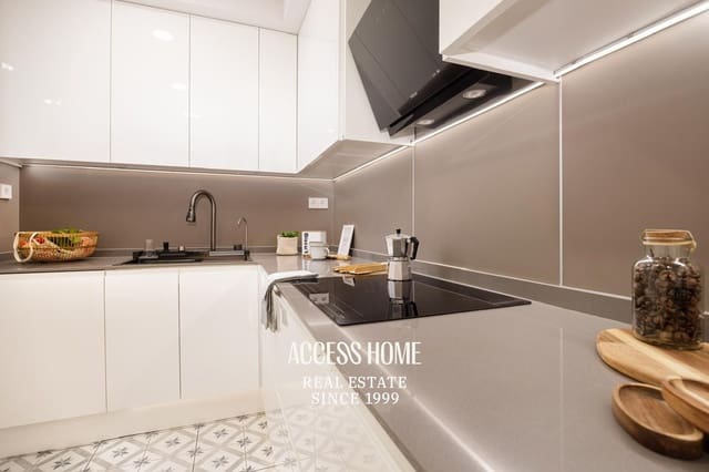 3 bedroom Flat for sale in Barcelona city - € 813,520 (Ref: 10138882)