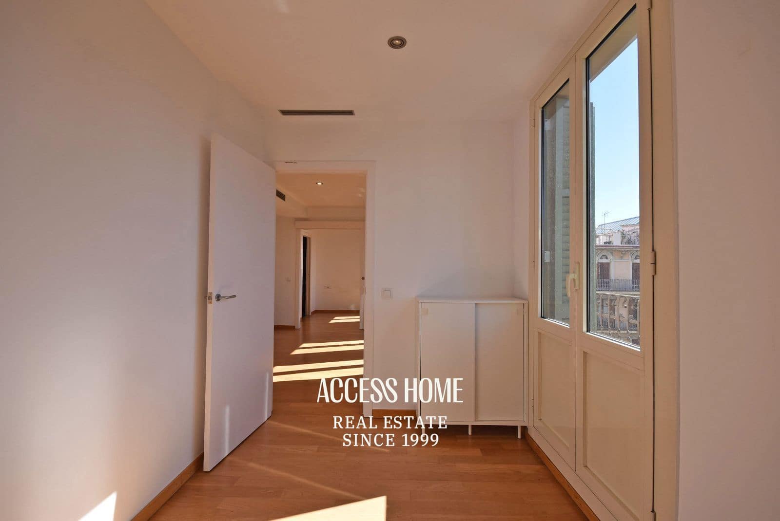 2 soveværelse Lejlighed til salg i Barcelona by - € 695.000 (Ref: 10156880)