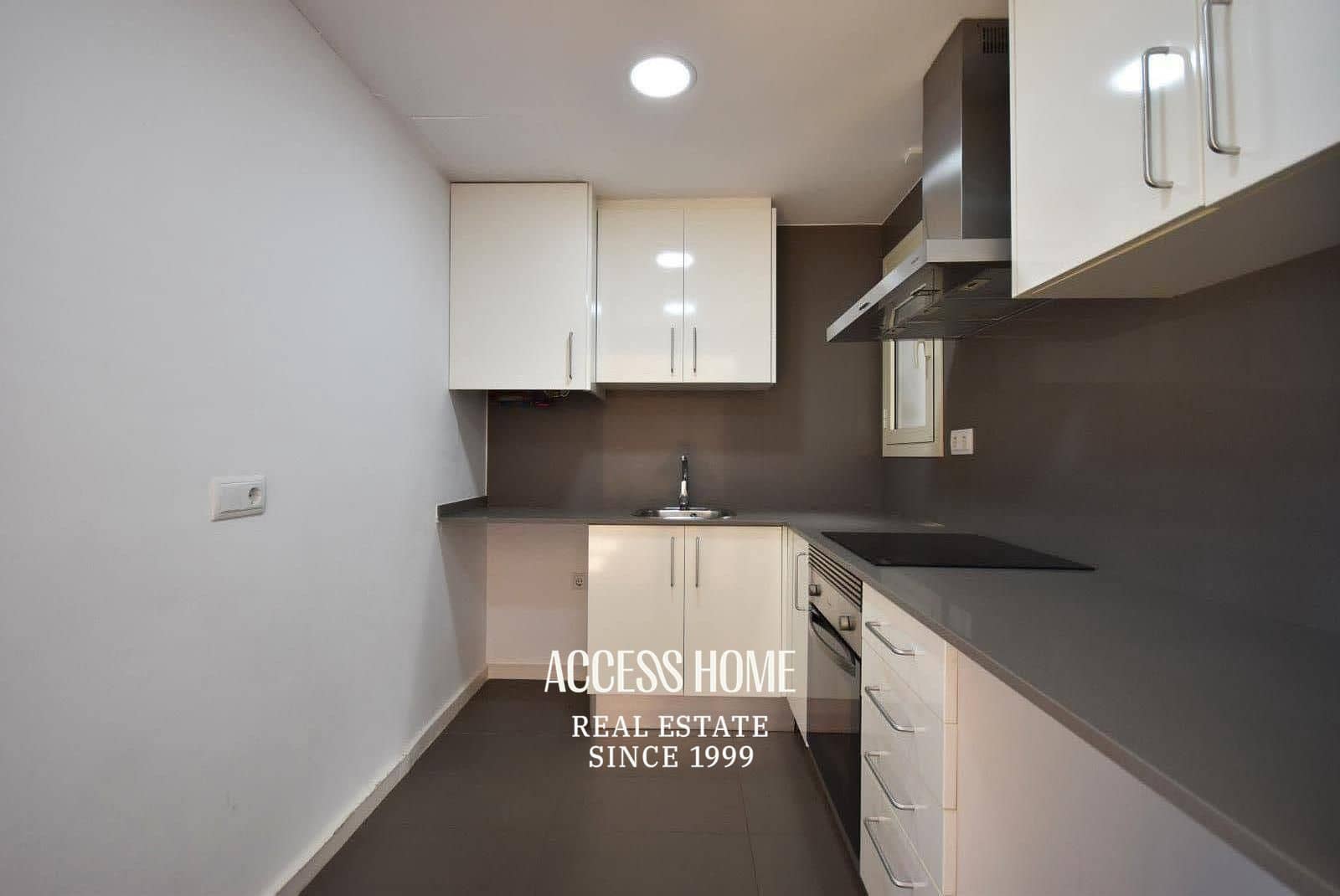 2 soveværelse Lejlighed til salg i Barcelona by - € 695.000 (Ref: 10156880)