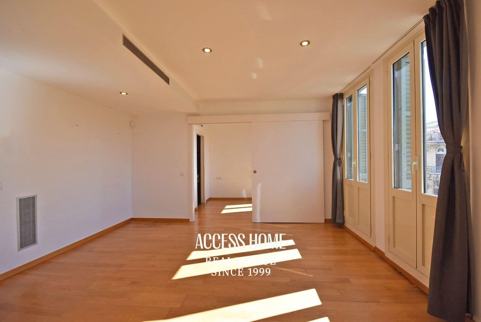 2 soveværelse Lejlighed til salg i Barcelona by - € 695.000 (Ref: 10156880)