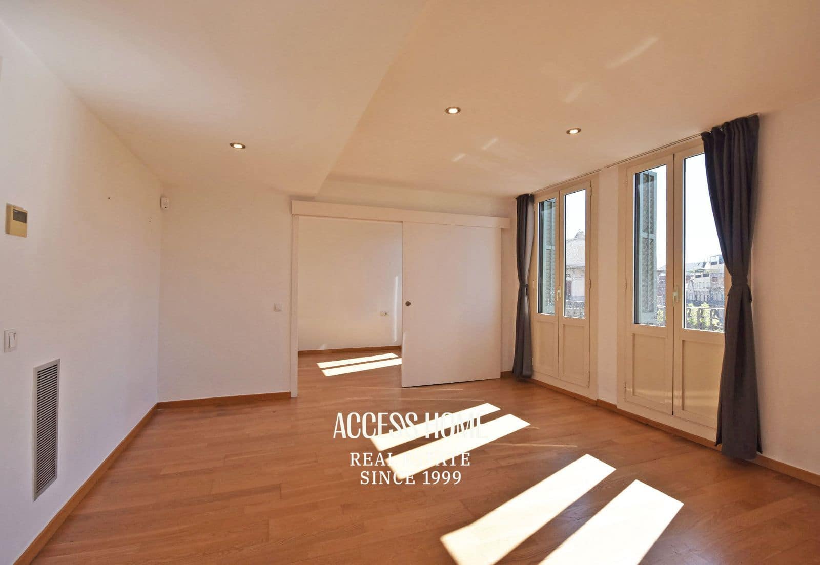 2 soveværelse Lejlighed til salg i Barcelona by - € 695.000 (Ref: 10156880)