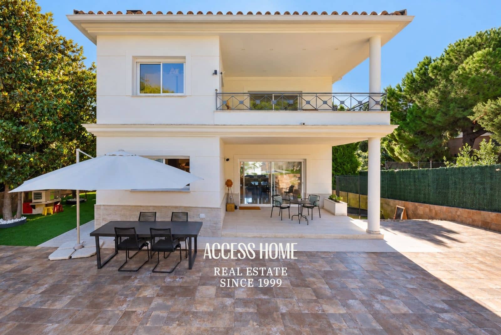 5 quarto Moradia para venda em Teia com piscina garagem - 1 695 000 € (Ref: 10176101)
